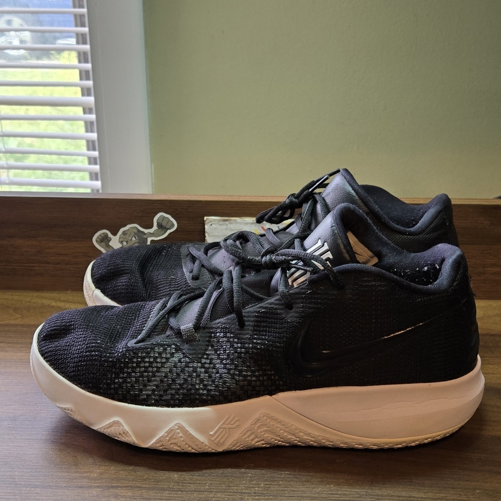 Nike Kyrie Flytrap 12m - image 1